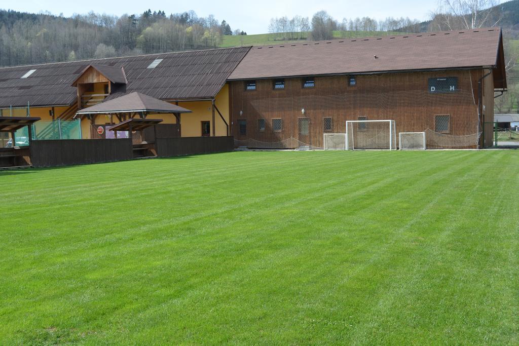 Relax Centrum Gol Loučná nad Desnou Екстериор снимка
